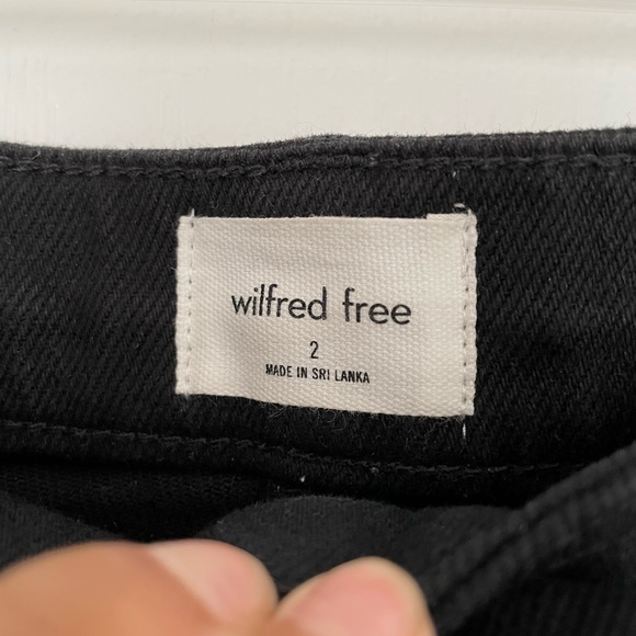 Aritzia Wilfred Modern Cargo Pants (Black, Size 2) - Picture 4 of 6